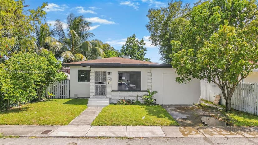 1330 NW 56th St, Miami FL 33142