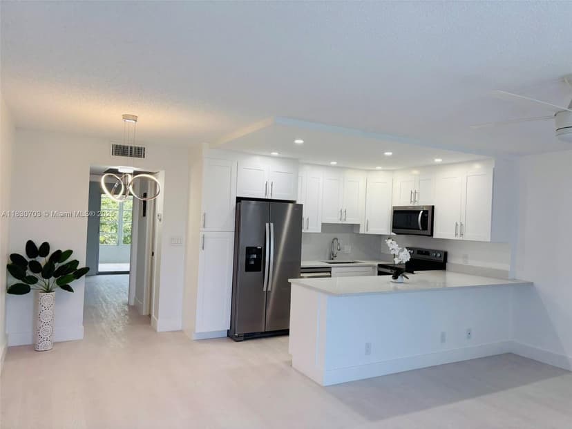 4025 Ellesmere B # 4025, Deerfield Beach FL 33442