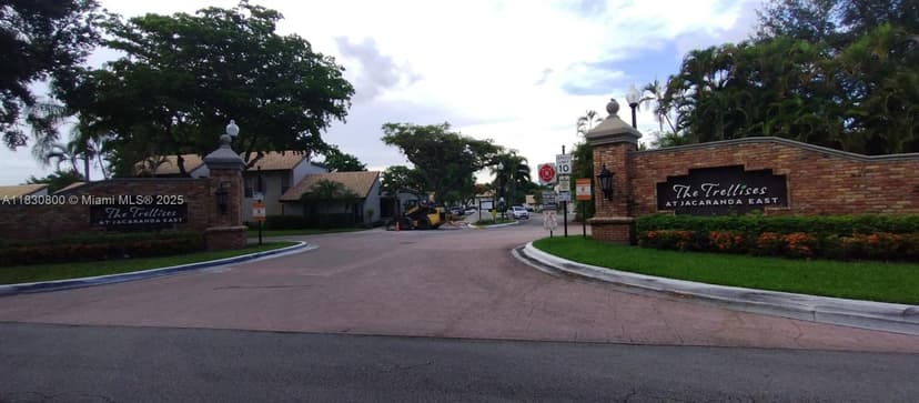 9719 N New River Canal Rd # 308, Plantation FL 33324