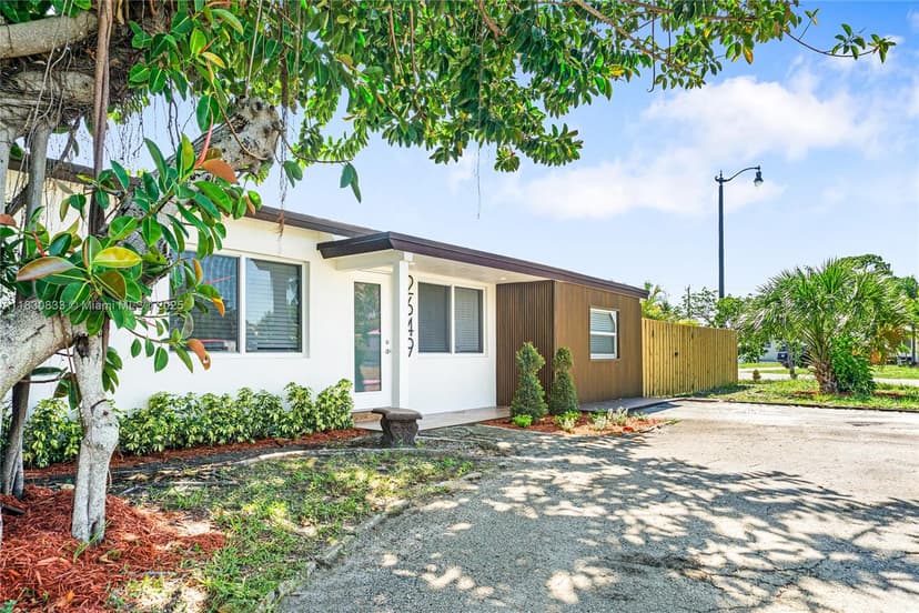 2649 NE 13th Ter, Pompano Beach FL 33064
