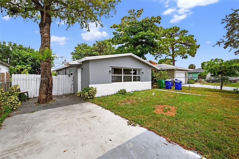 2779 NW 9th Pl, Fort Lauderdale FL 33311