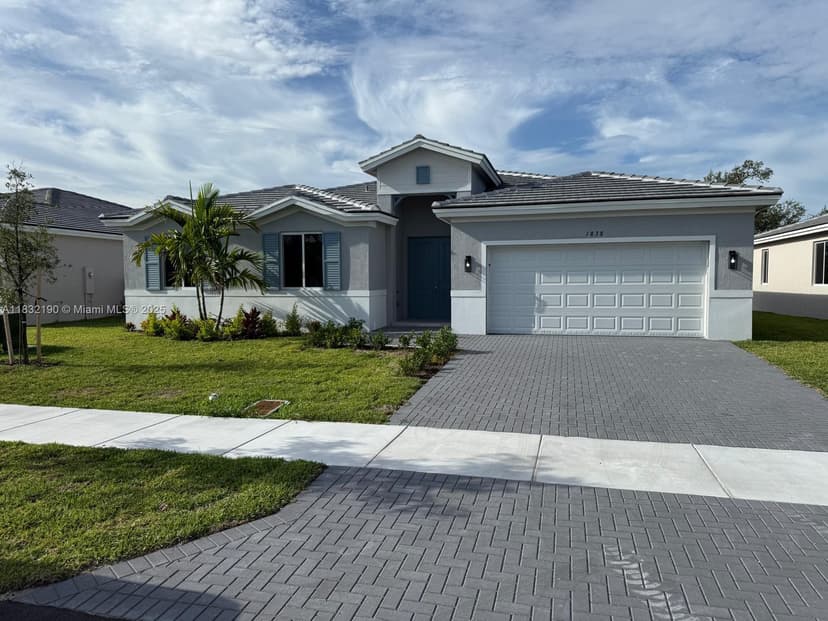1838 NE 1st St, Homestead FL 33033