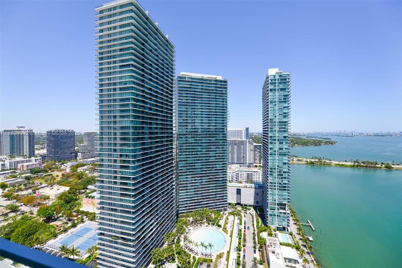 650 NE 32nd St # 4301, Miami FL 33137