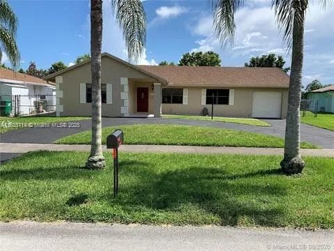 12600 SW 10th Ct, Davie FL 33325