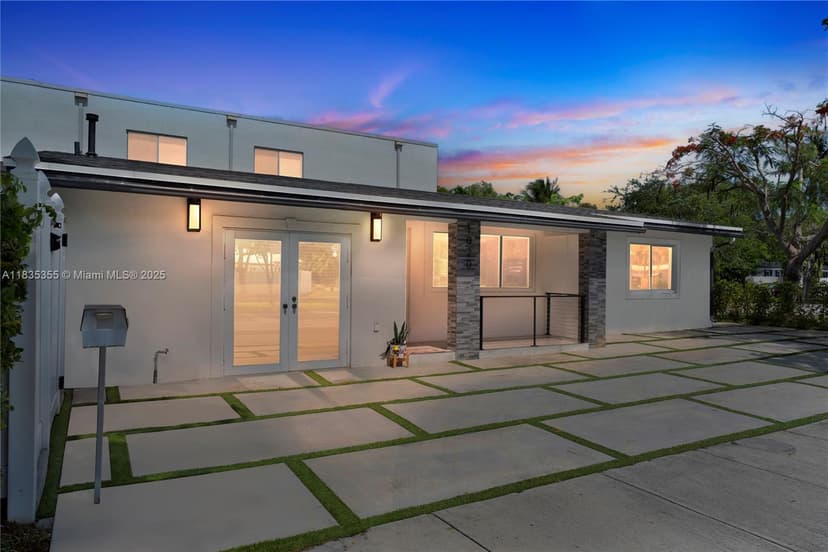 1020 SW 4th Ave, Fort Lauderdale FL 33315