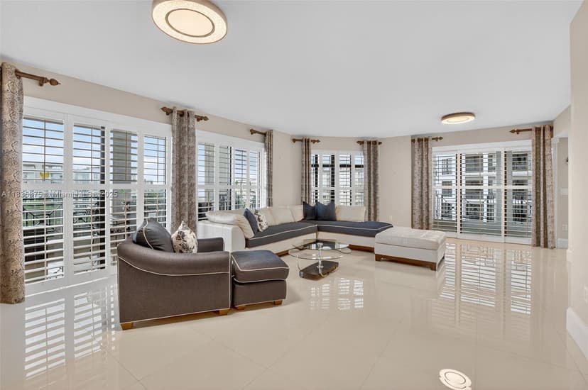 200 E Palmetto Park Rd # 714, Boca Raton FL 33432