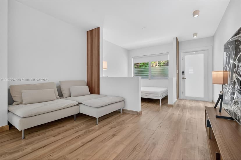 1334 Euclid Ave # 4, Miami Beach FL 33139
