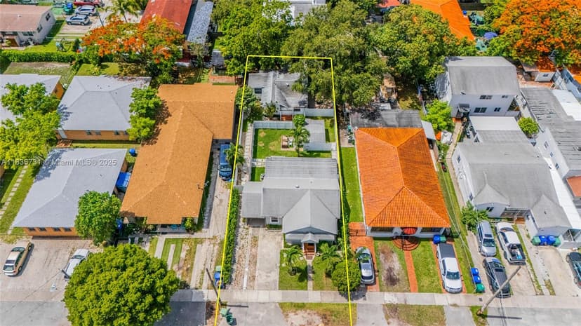 2946 SW 26th St, Miami FL 33133