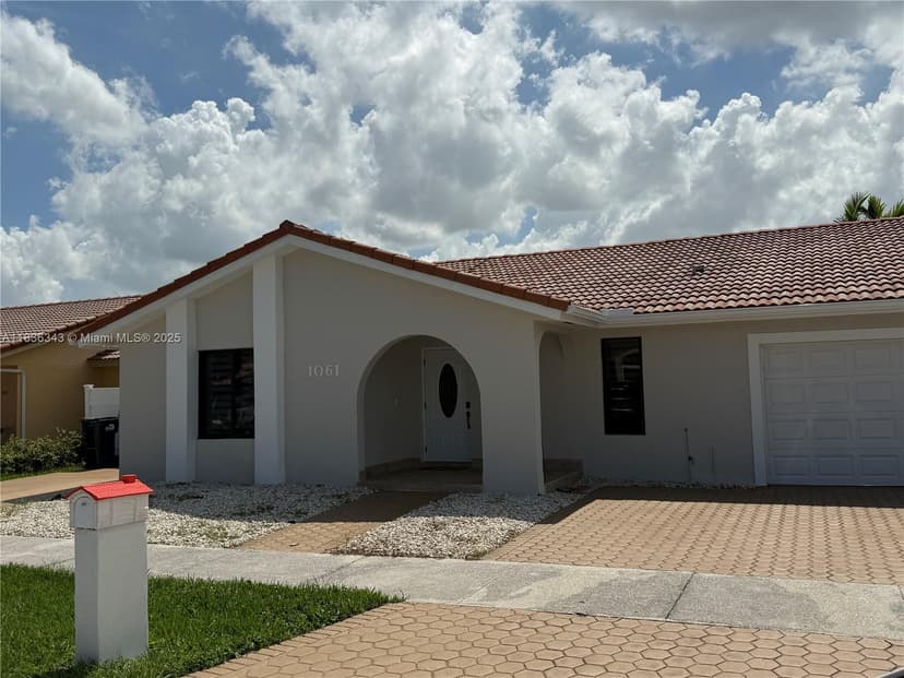 1061 NW 128th Ave, Miami FL 33182