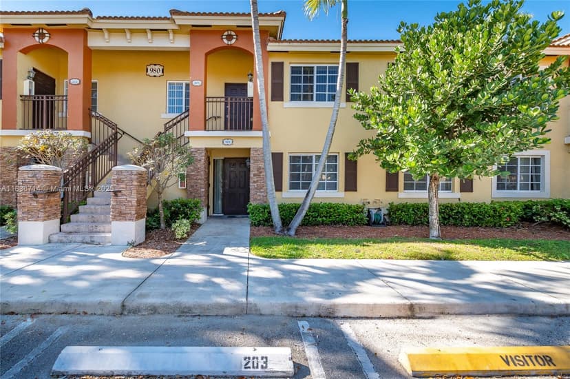 980 NE 33rd Ter # 101, Homestead FL 33033
