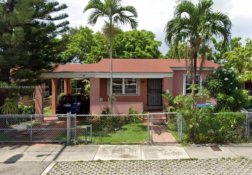 1385 NW 28th St, Miami FL 33142