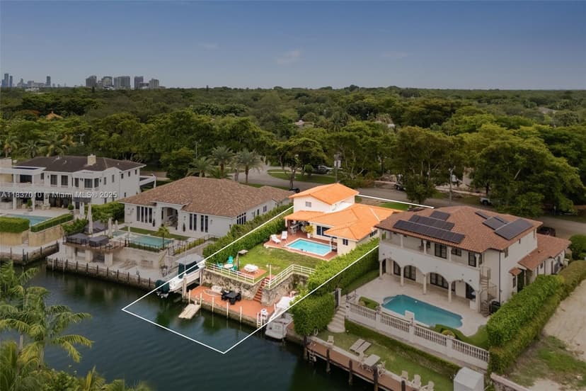 5308 Riviera Dr, Coral Gables FL 33146