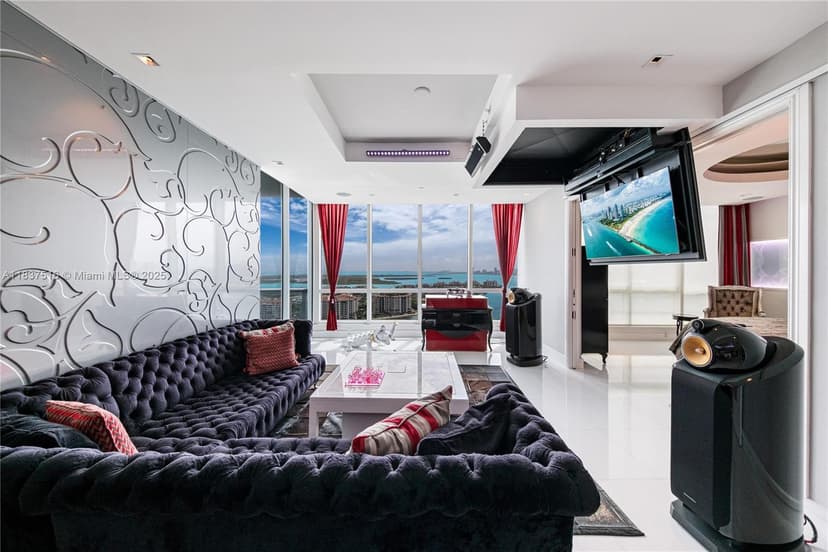 100 S Pointe Dr # 3002, Miami Beach FL 33139