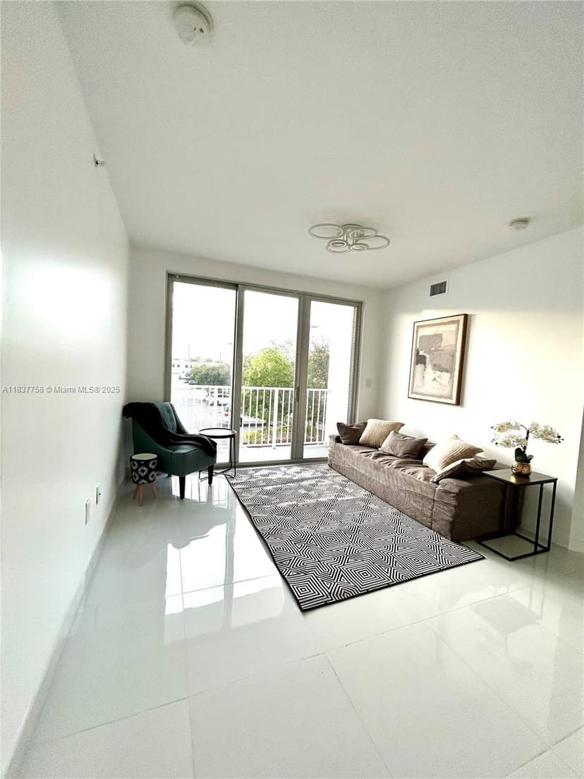2651 NE 212th Terr # 202, Aventura FL 33180