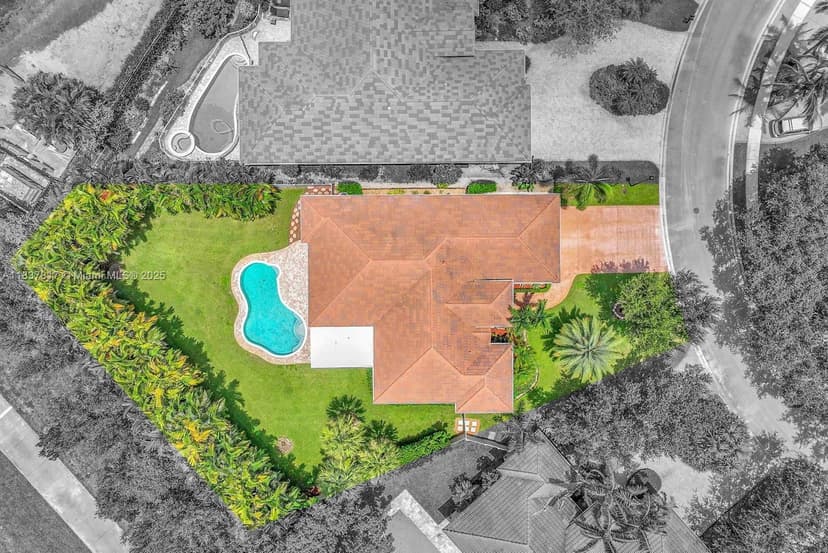 113 SW 128th Ave, Plantation FL 33325