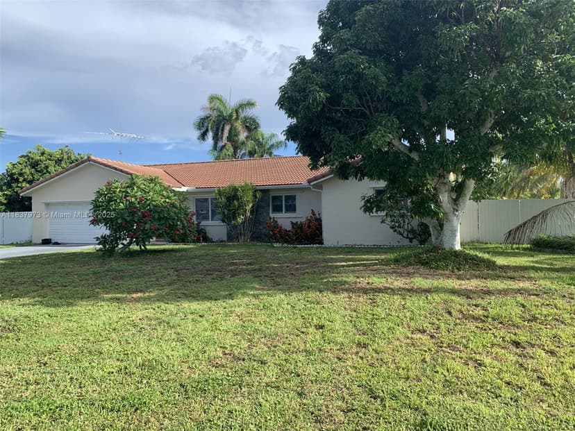 11001 SW 172nd Ter, Miami FL 33157