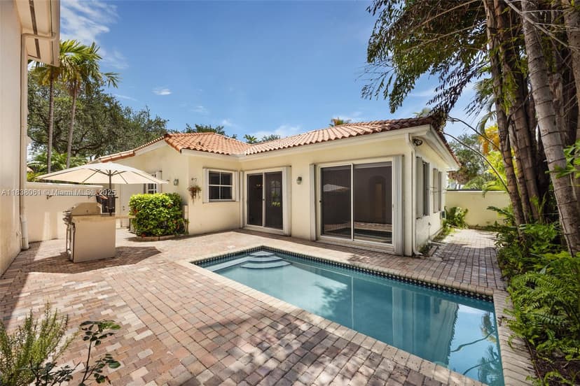 1571 Breakwater Ter, Hollywood FL 33019