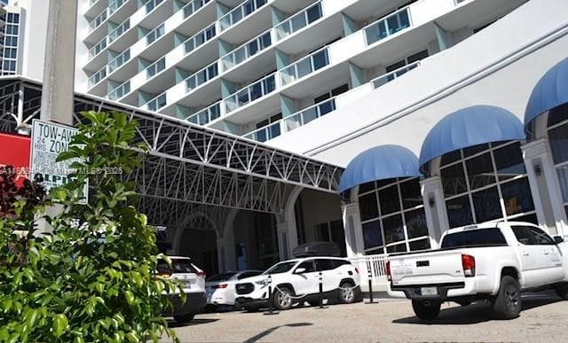 19201 Collins Ave # 729, Sunny Isles Beach FL 33160