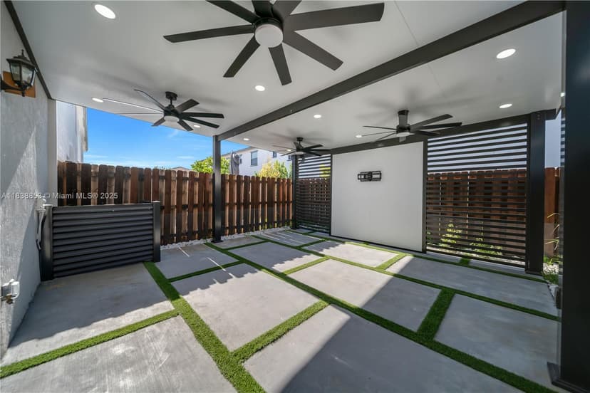 12960 SW 232nd Ln, Homestead FL 33032