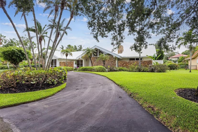 13025 SW 108th Ave, Miami FL 33176