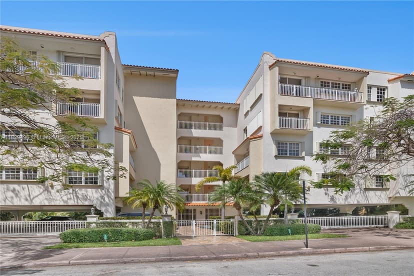 37 Majorca Ave # 401, Coral Gables FL 33134