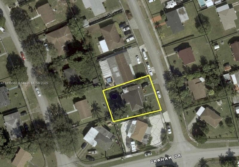 14760 Tyler St, Miami FL 33176