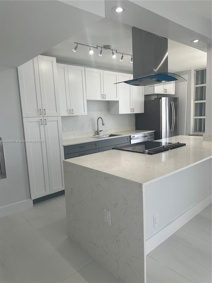 4280 Galt Ocean Dr # 17C, Fort Lauderdale FL 33308