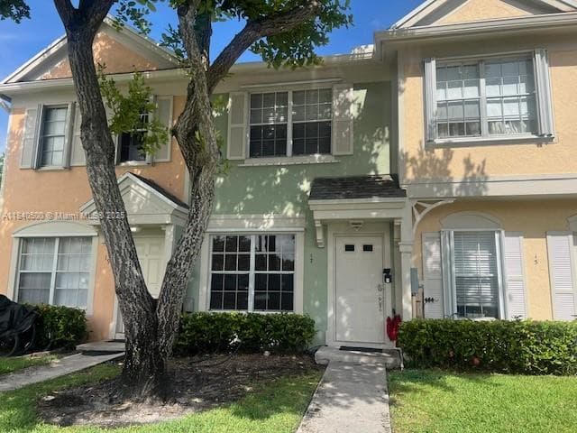 17 Simonton Cir # 17, Weston FL 33326