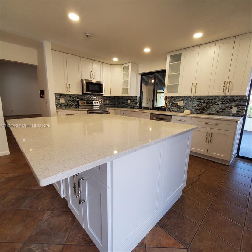 2159 Baton Rouge, Weston FL 33326