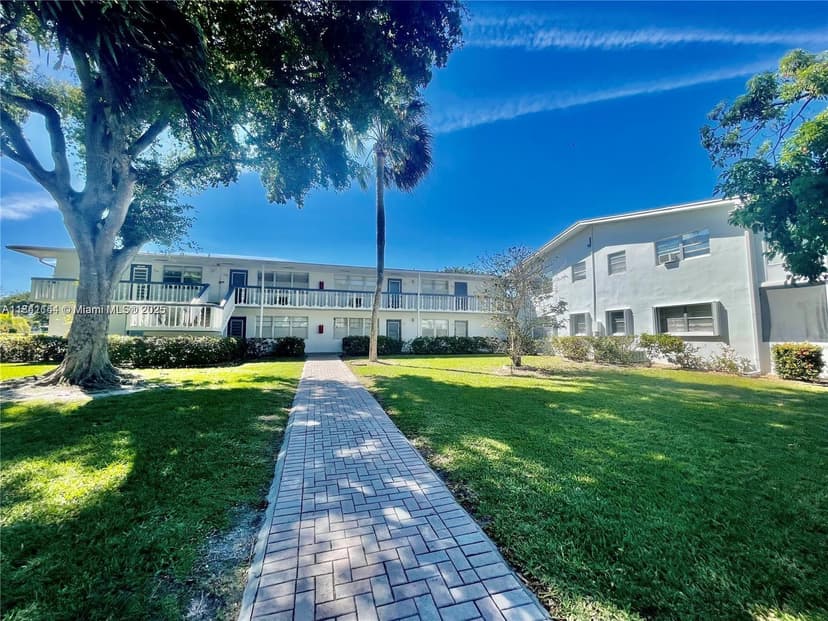 337 Durham J # 337, Deerfield Beach FL 33442