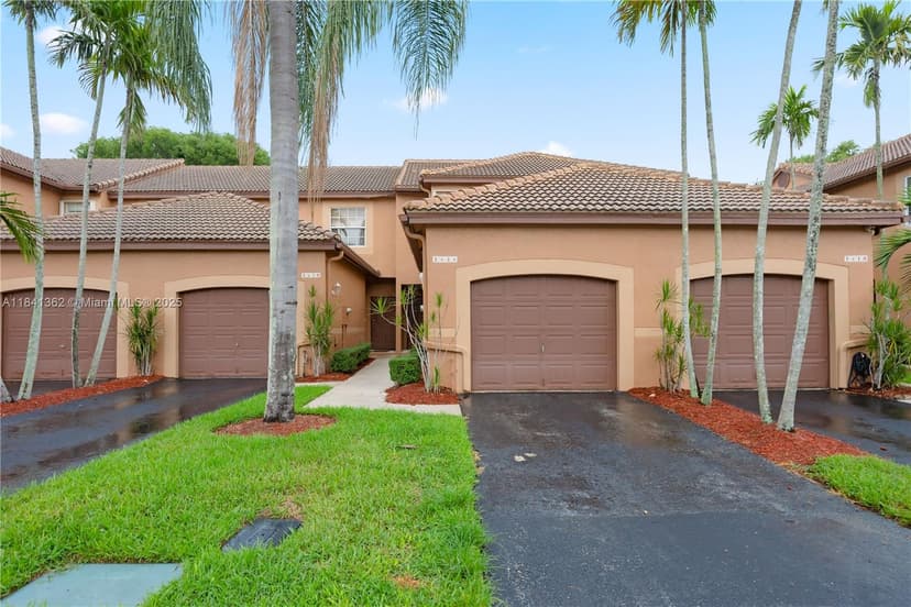 1424 Barcelona Way # 23, Weston FL 33327