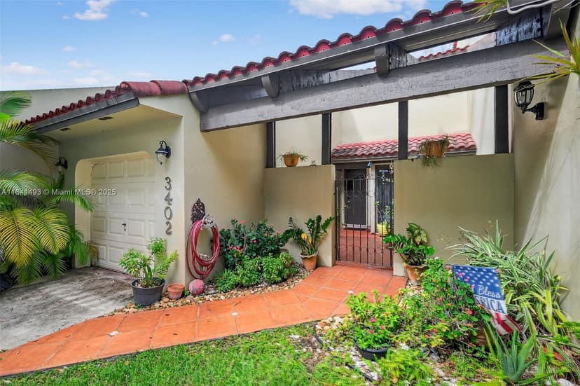 3402 Torremolinos Ave # 35, Doral FL 33178