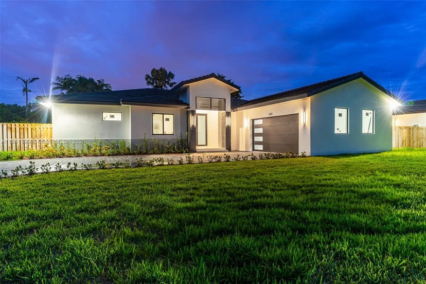 8231 SW 193rd Terrace, Miami FL 33157