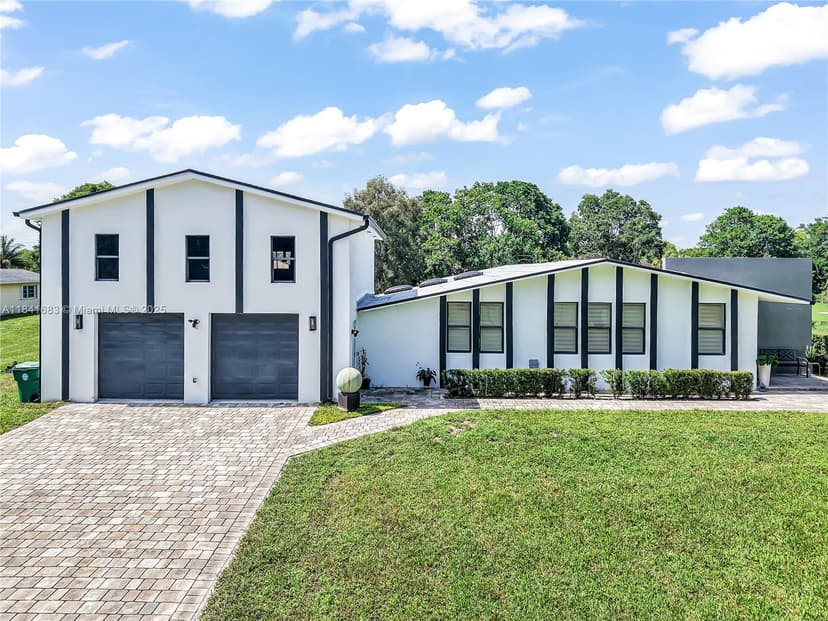 17101 SW 48th St, Southwest Ranches FL 33331