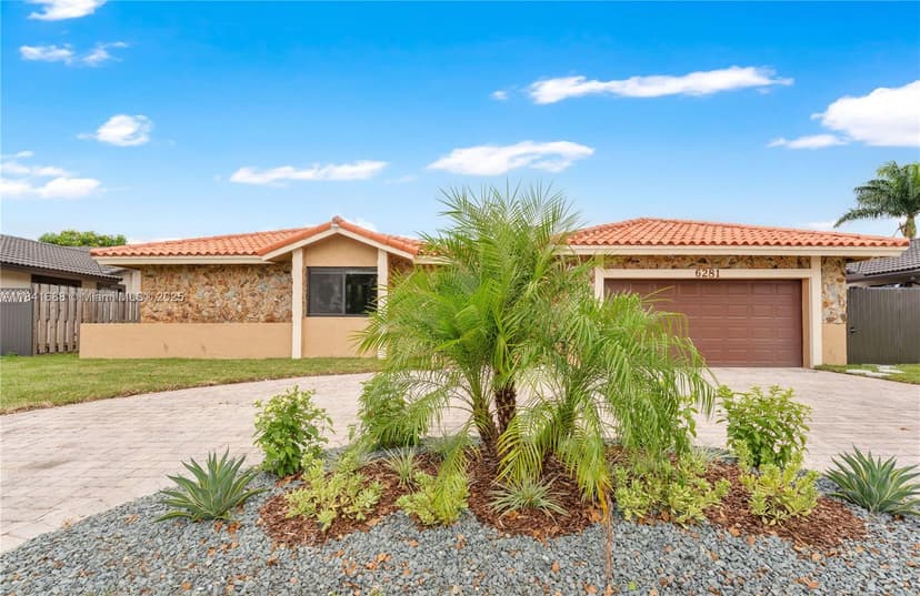 6281 NW 201st St, Hialeah FL 33015