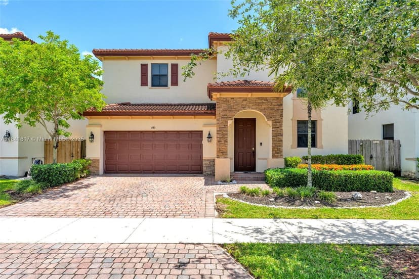 643 SE 37th Ter, Homestead FL 33033