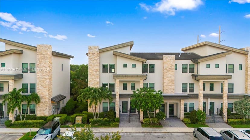 10467 NW 82nd Street # 1, Doral FL 33178