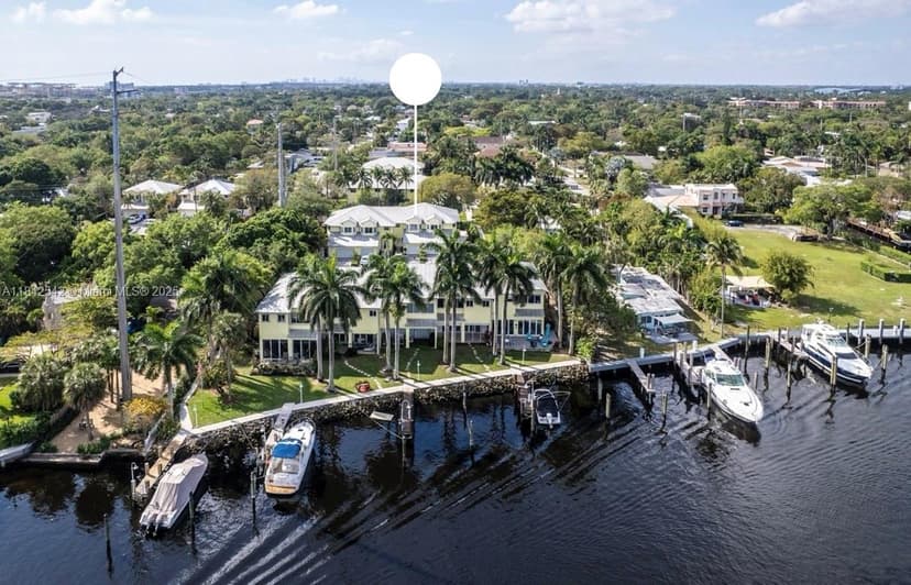 519 SW 7th Ave # 8, Fort Lauderdale FL 33315