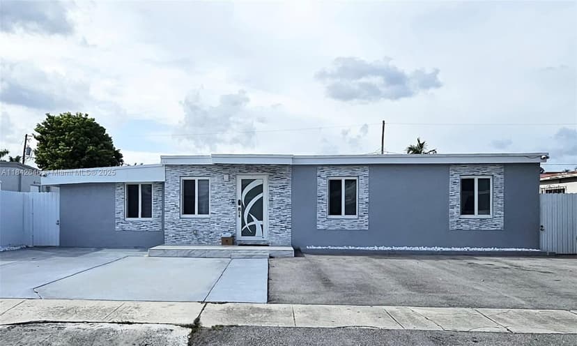 367 W 33rd St, Hialeah FL 33012