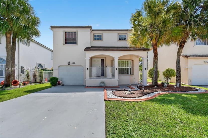 347 NW 153rd Ln, Pembroke Pines FL 33028
