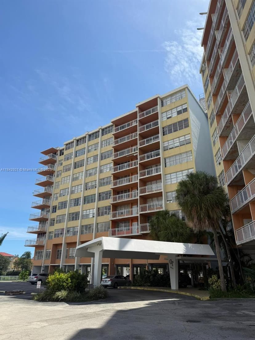 2025 NE 164th St # 606, North Miami Beach FL 33162