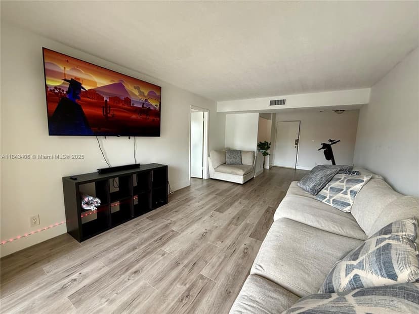 480 NW 20th St # 207, Boca Raton FL 33431