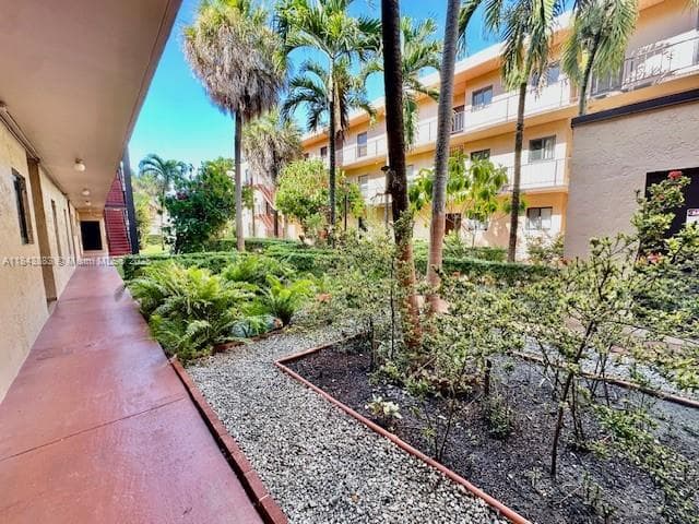 10851 SW 2nd St # K106, Sweetwater FL 33174