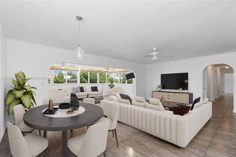 9215 SW 178th Ter, Palmetto Bay FL 33157
