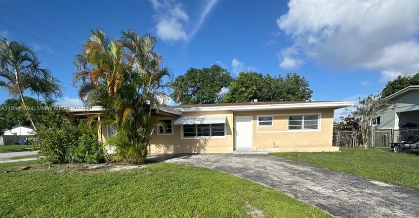19001 NW 19th Ave, Miami Gardens FL 33056