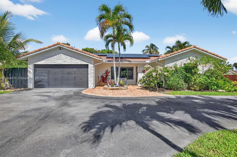 999 NW 16th Ter, Boca Raton FL 33486