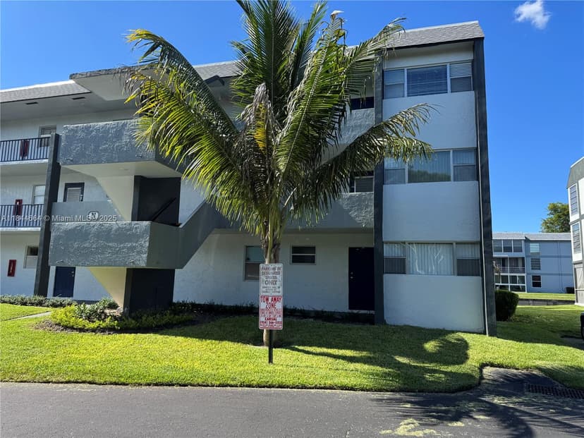 8330 Sands Point Blvd # N210, Tamarac FL 33321