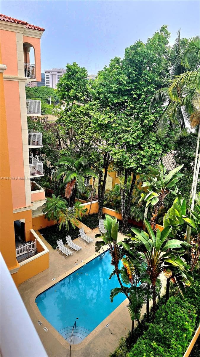 1 Alhambra Cir # 501, Coral Gables FL 33134