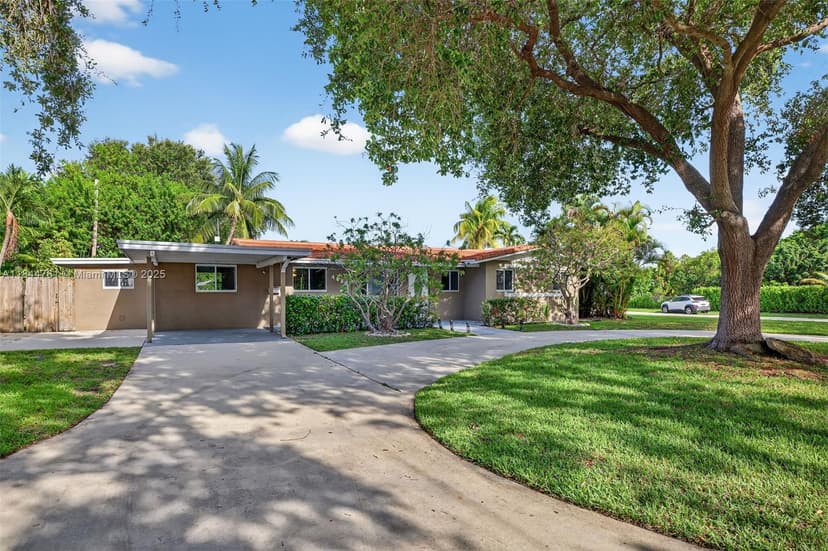 4000 NE 22nd Ave, Lighthouse Point FL 33064