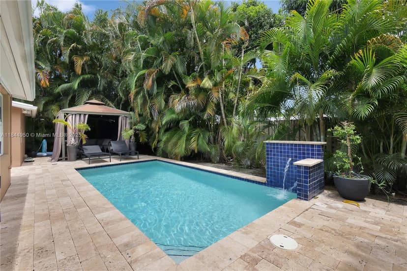 424 NE 27th Dr, Wilton Manors FL 33334